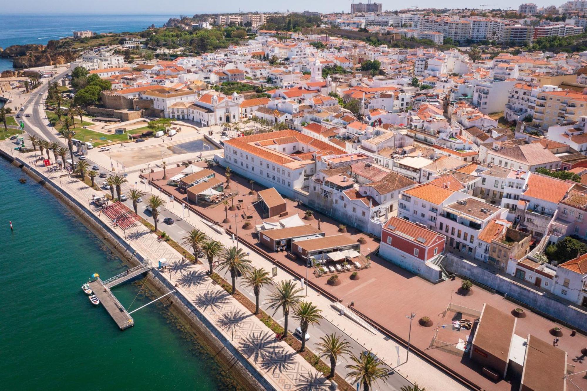 Апартаменты Fabrica Da Ribeira 54 By Destination Algarve Лагуш Экстерьер фото